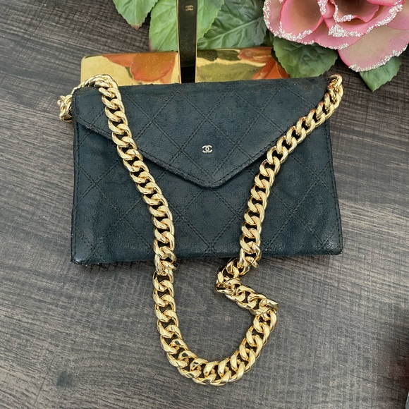 CHANEL Card Snap Wallet - Picture 7 of 12